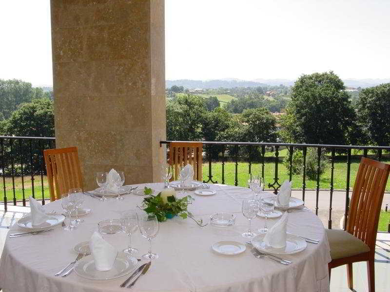 Hotel Cristina Norena Bagian luar foto